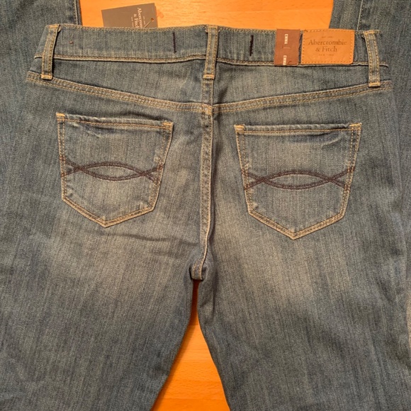 Abercrombie & Fitch Emma Distressed Perfect Stretch Bootcut Jeans 4L - Picture 8 of 12